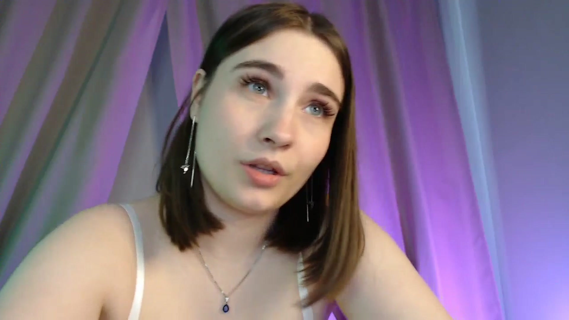 Gallery image thumbnail from LaneyGrey's myfreecams stream on, 06/27/2025, 10:12 image 19 of 20