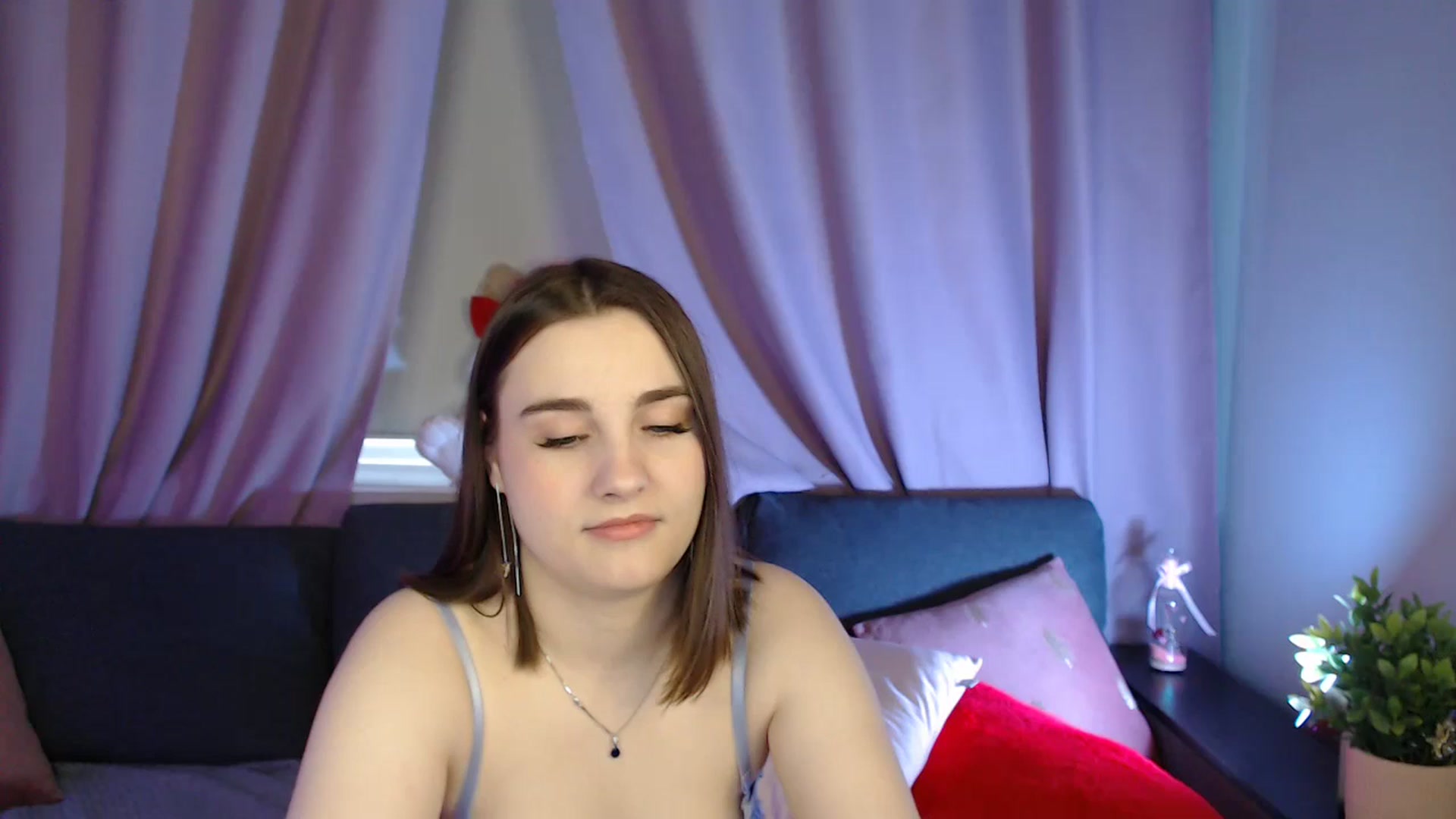 Gallery image thumbnail from LaneyGrey's myfreecams stream on, 06/29/2025, 09:25 image 1 of 20