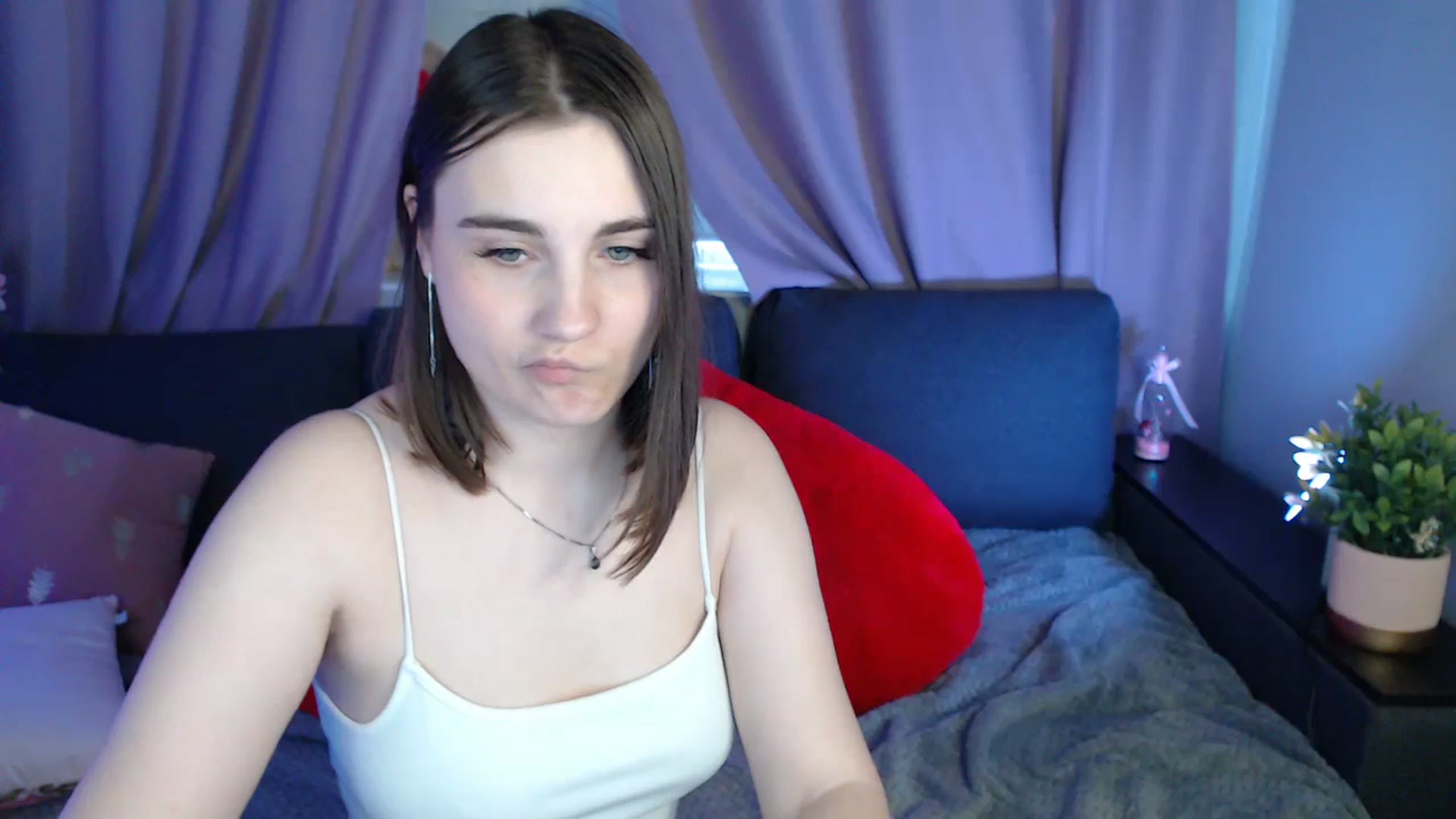 Gallery image thumbnail from LaneyGrey's myfreecams stream on, 06/30/2025, 10:57 image 18 of 20