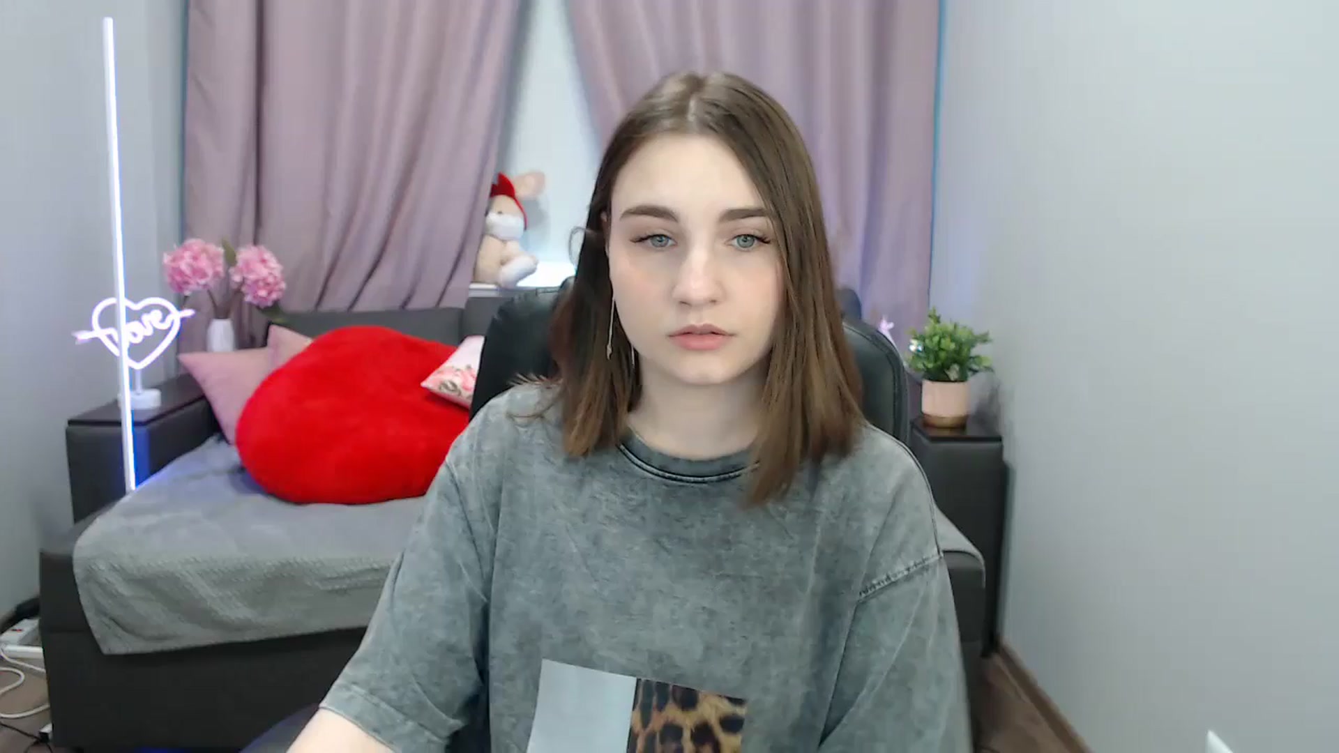 Gallery image thumbnail from LaneyGrey's myfreecams stream on, 07/01/2025, 08:23 image 11 of 20