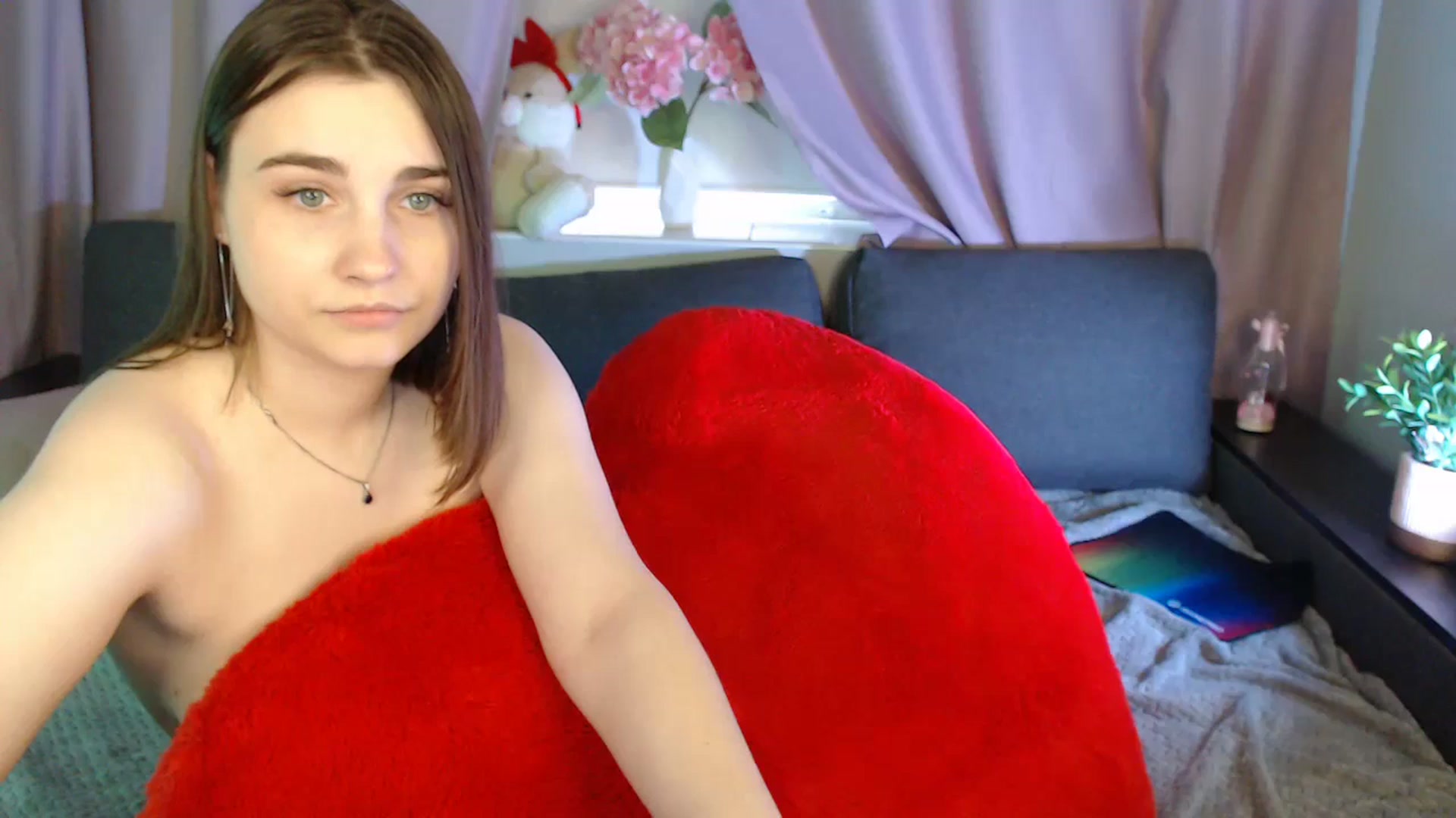 Gallery image thumbnail from LaneyGrey's myfreecams stream on, 07/02/2025, 10:22 image 18 of 20