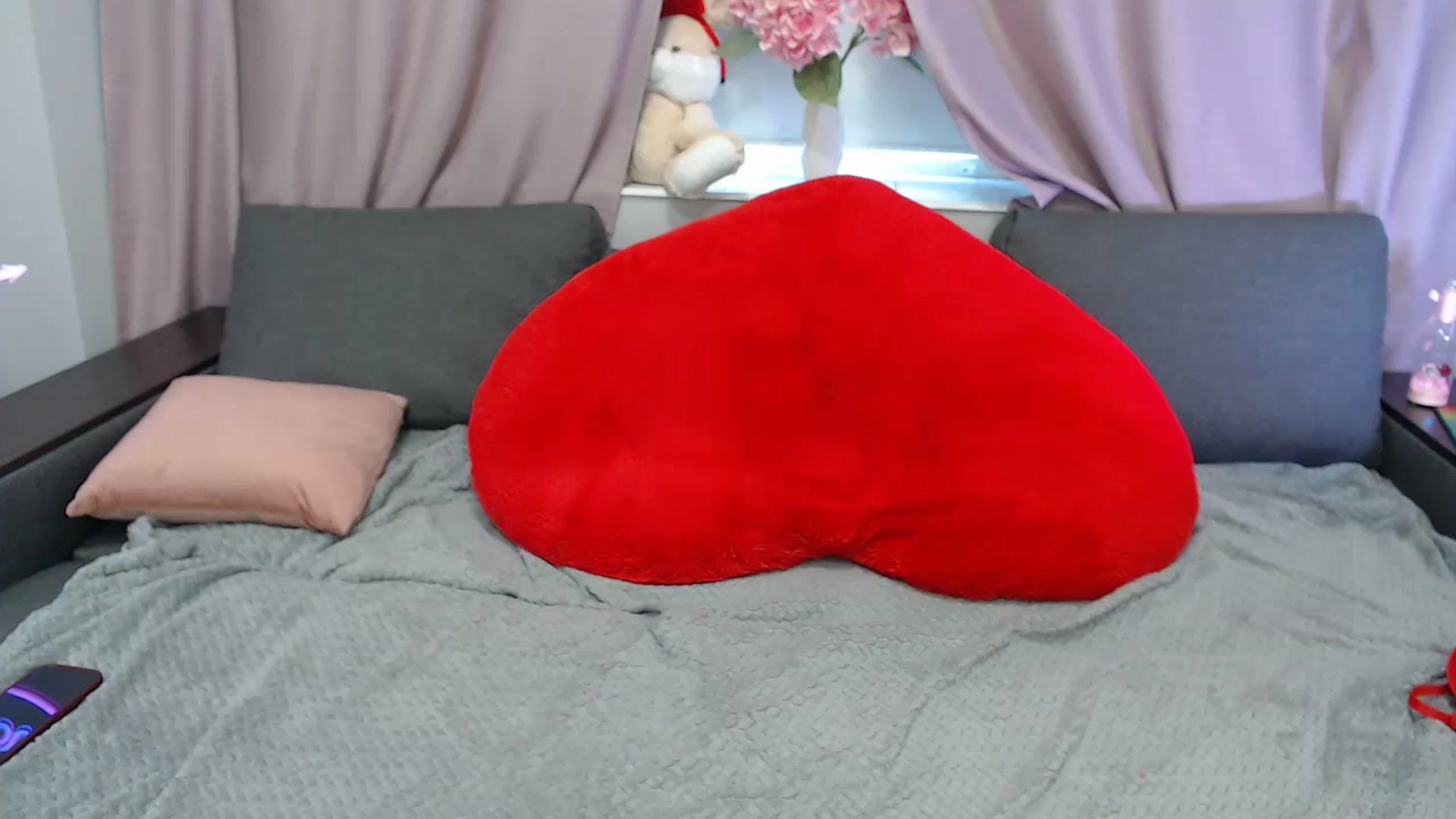 Gallery image thumbnail from LaneyGrey's myfreecams stream on, 07/02/2025, 12:21 image 15 of 20