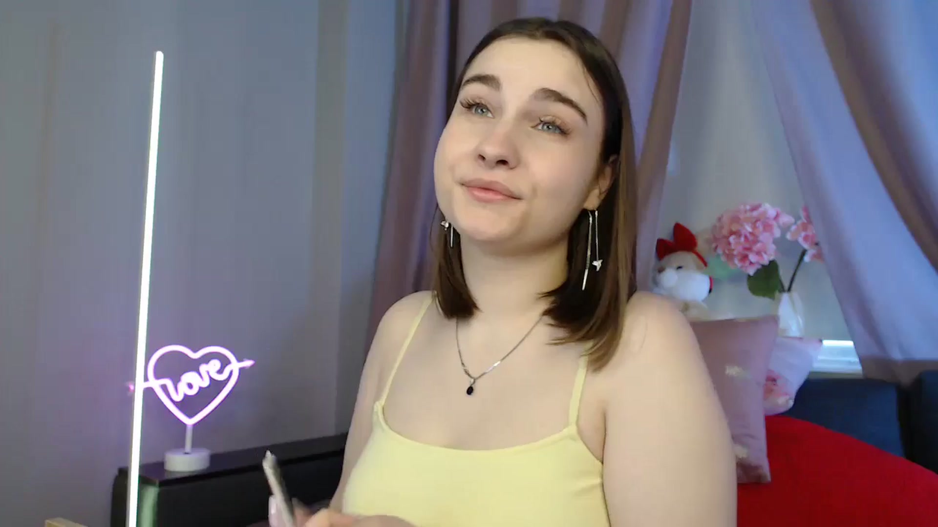 Gallery image thumbnail from LaneyGrey's myfreecams stream on, 07/04/2025, 10:24 image 10 of 20