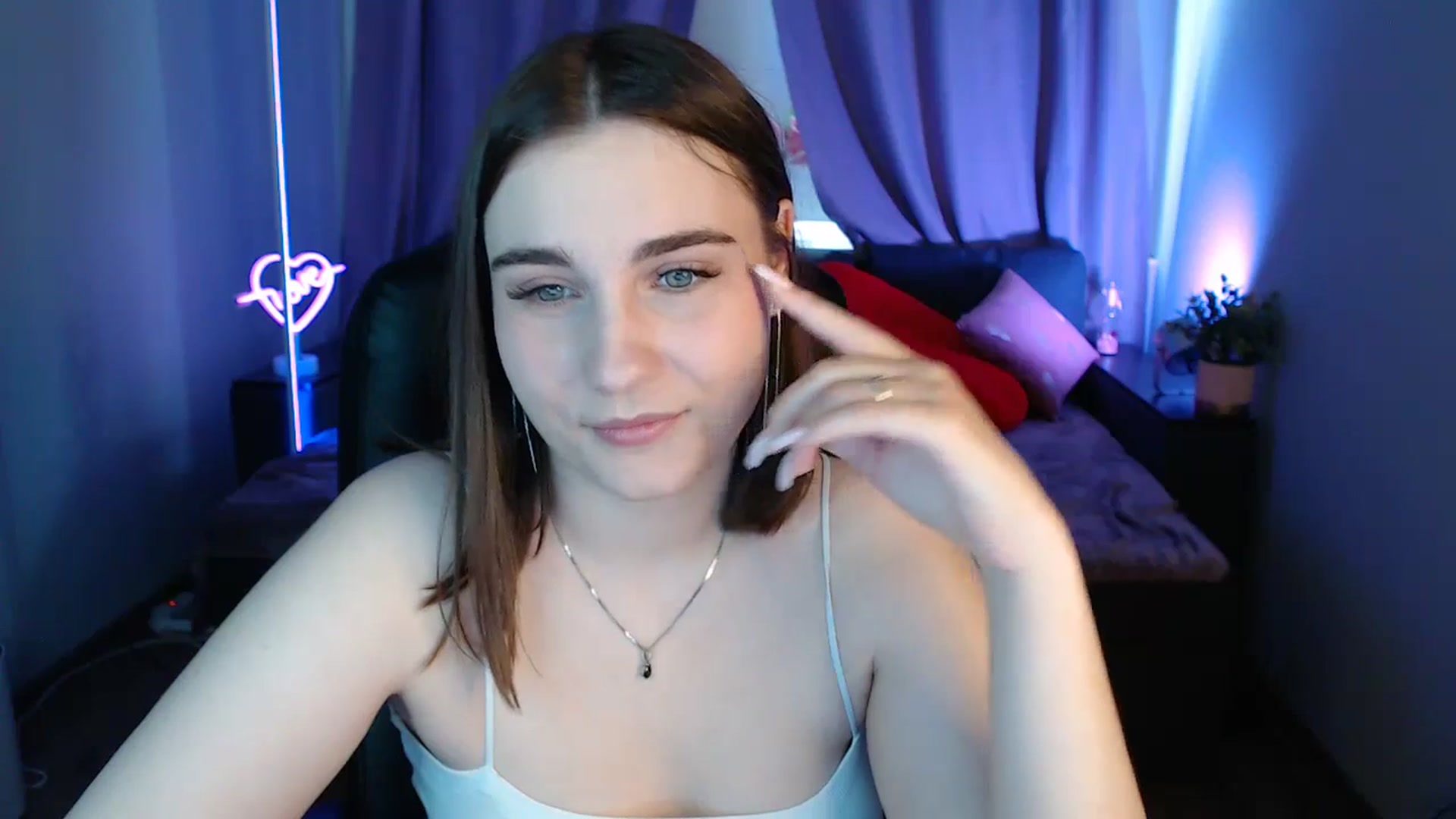 Gallery image thumbnail from LaneyGrey's myfreecams stream on, 07/05/2025, 09:56 image 2 of 20