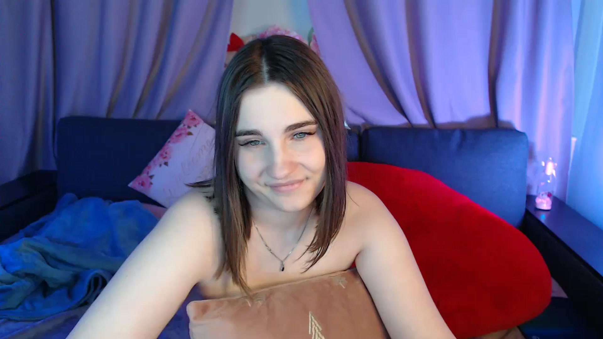 Gallery image thumbnail from LaneyGrey's myfreecams stream on, 07/05/2025, 11:05 image 18 of 20