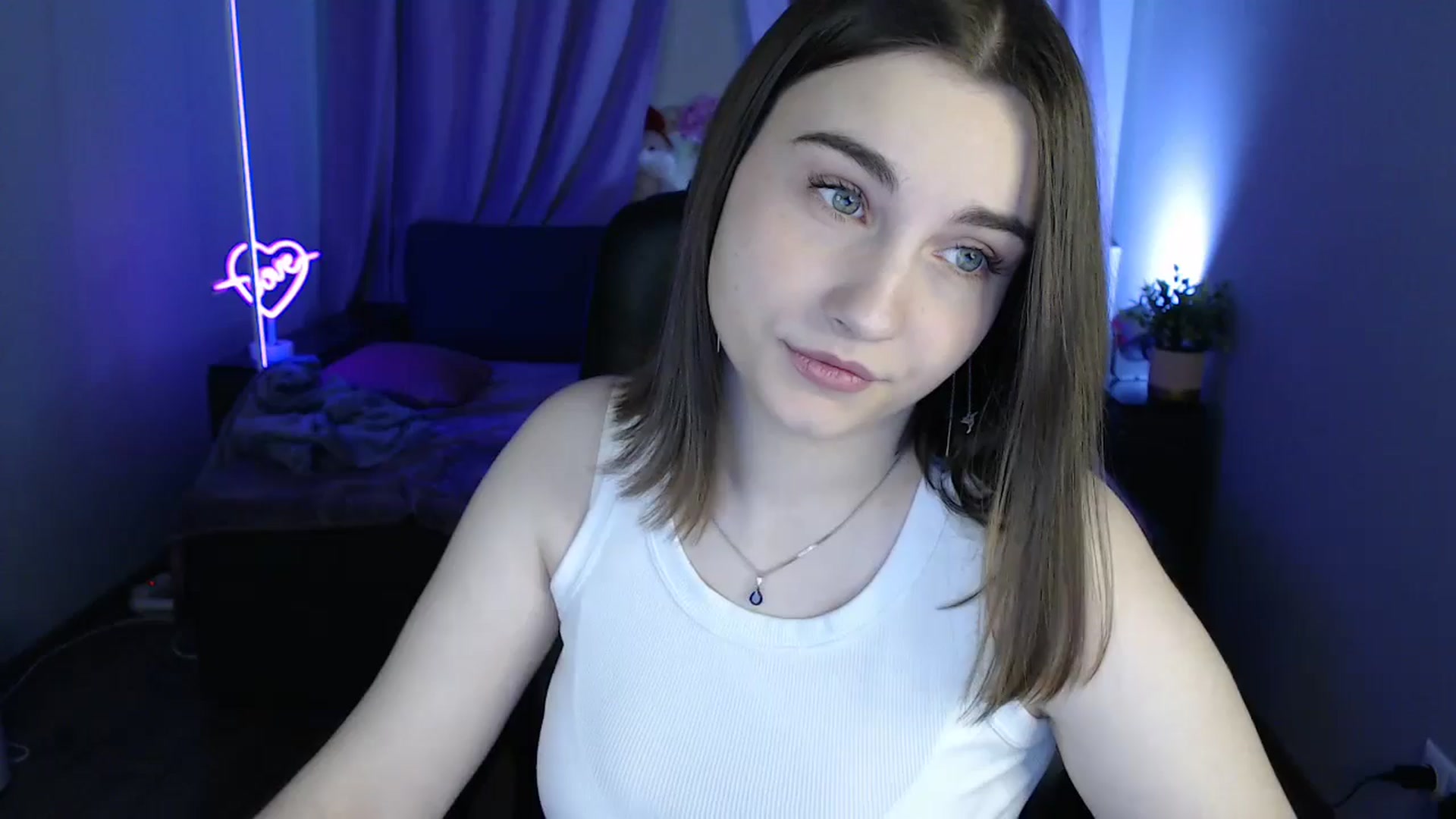 Gallery image thumbnail from LaneyGrey's myfreecams stream on, 07/07/2025, 08:17 image 1 of 20