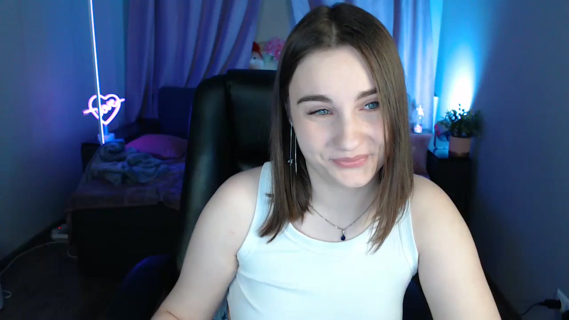 Gallery image thumbnail from LaneyGrey's myfreecams stream on, 07/07/2025, 08:17 image 11 of 20