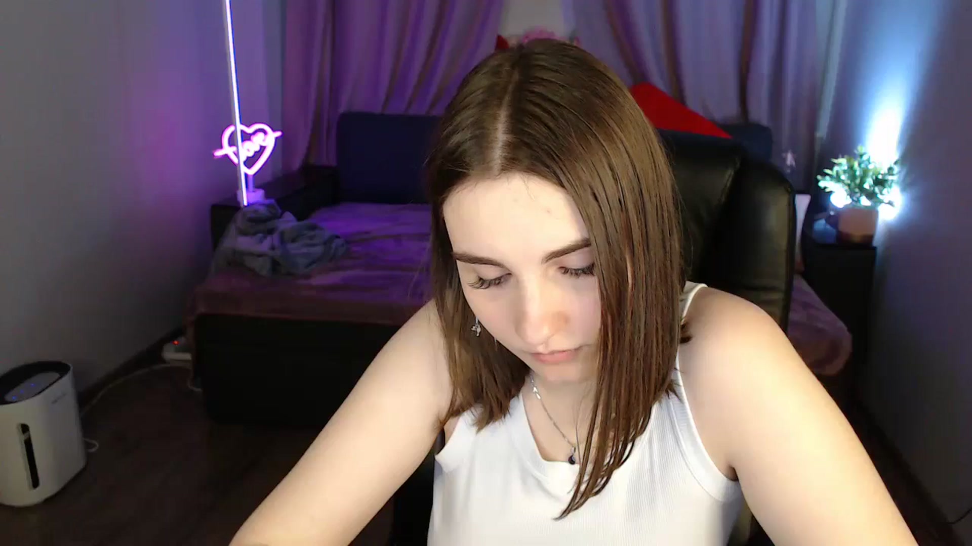Gallery image thumbnail from LaneyGrey's myfreecams stream on, 07/07/2025, 13:54 image 17 of 20