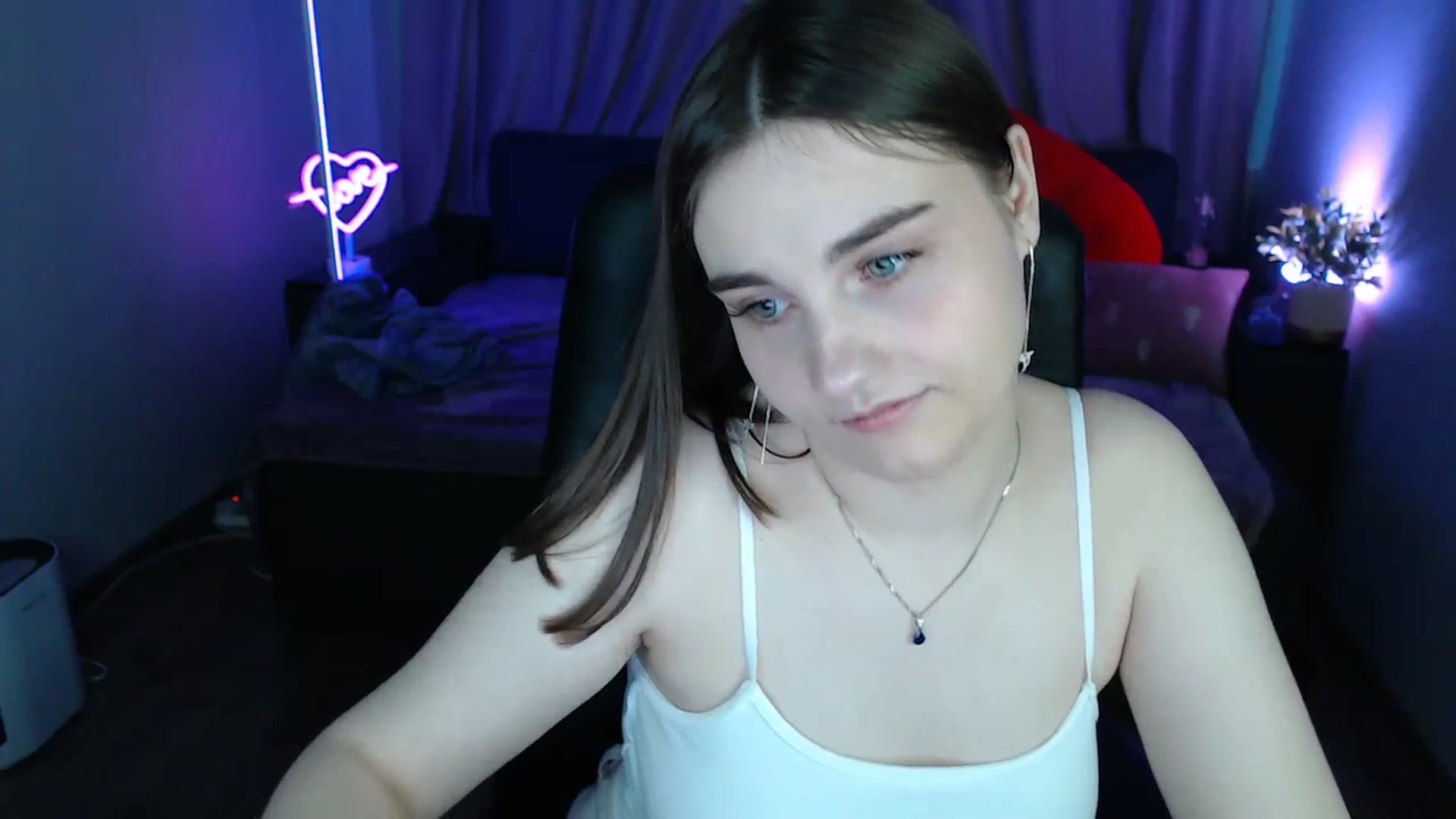 Gallery image thumbnail from LaneyGrey's myfreecams stream on, 07/09/2025, 10:11 image 6 of 20