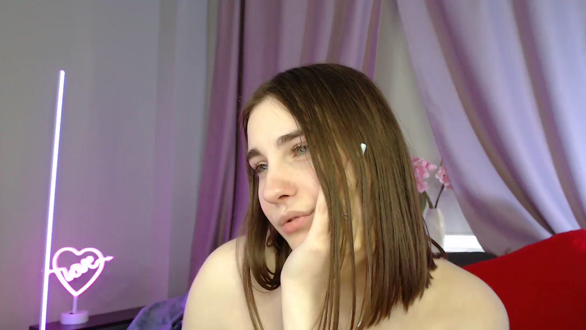 Gallery image thumbnail from LaneyGrey's myfreecams stream on, 07/11/2025, 13:27 image 16 of 20