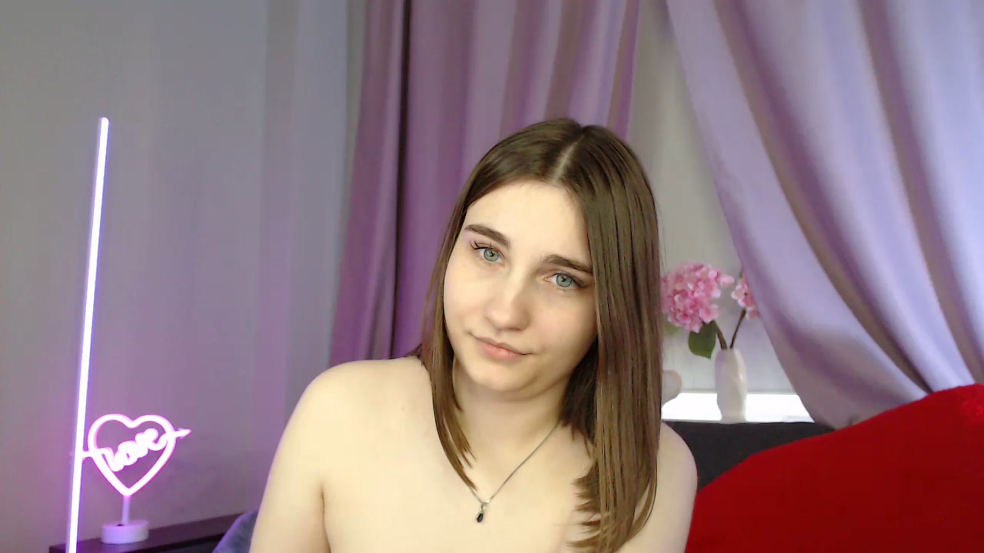 Gallery image thumbnail from LaneyGrey's myfreecams stream on, 07/11/2025, 13:27 image 17 of 20