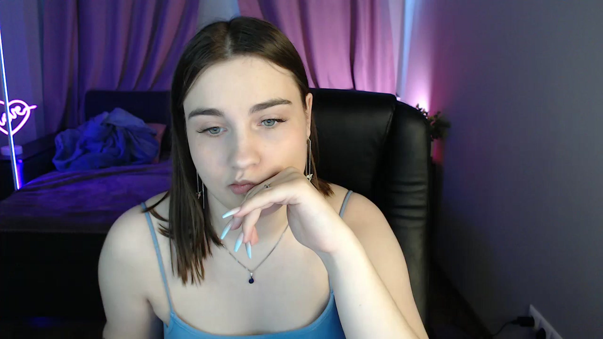 Gallery image thumbnail from LaneyGrey's myfreecams stream on, 07/12/2025, 09:38 image 1 of 20