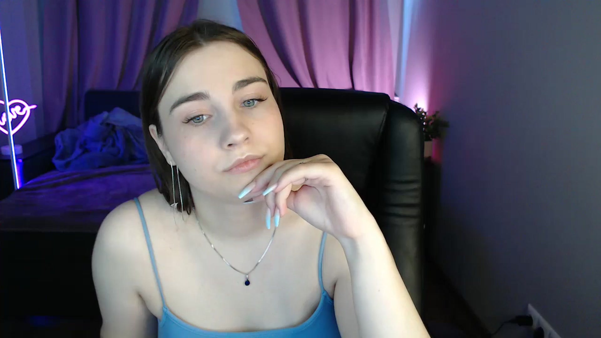 Gallery image thumbnail from LaneyGrey's myfreecams stream on, 07/12/2025, 09:38 image 2 of 20