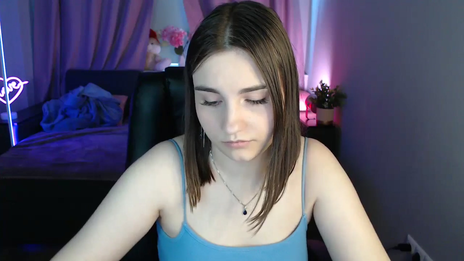 Gallery image thumbnail from LaneyGrey's myfreecams stream on, 07/12/2025, 09:38 image 7 of 20
