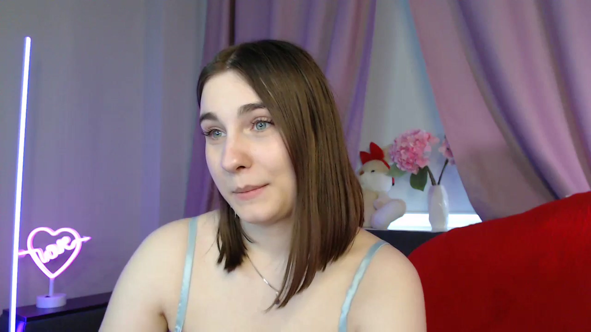 Gallery image thumbnail from LaneyGrey's myfreecams stream on, 07/12/2025, 14:00 image 13 of 20