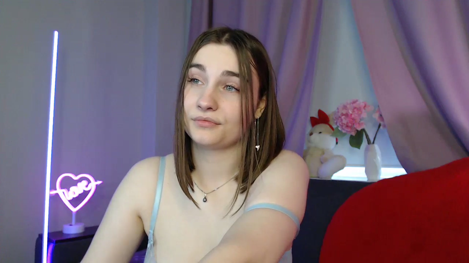 Gallery image thumbnail from LaneyGrey's myfreecams stream on, 07/12/2025, 14:00 image 2 of 20