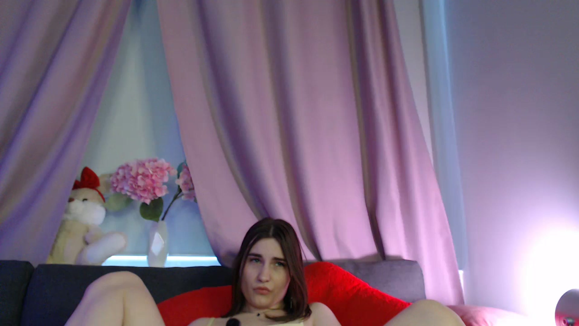 Gallery image thumbnail from LaneyGrey's myfreecams stream on, 07/13/2025, 09:57 image 19 of 20