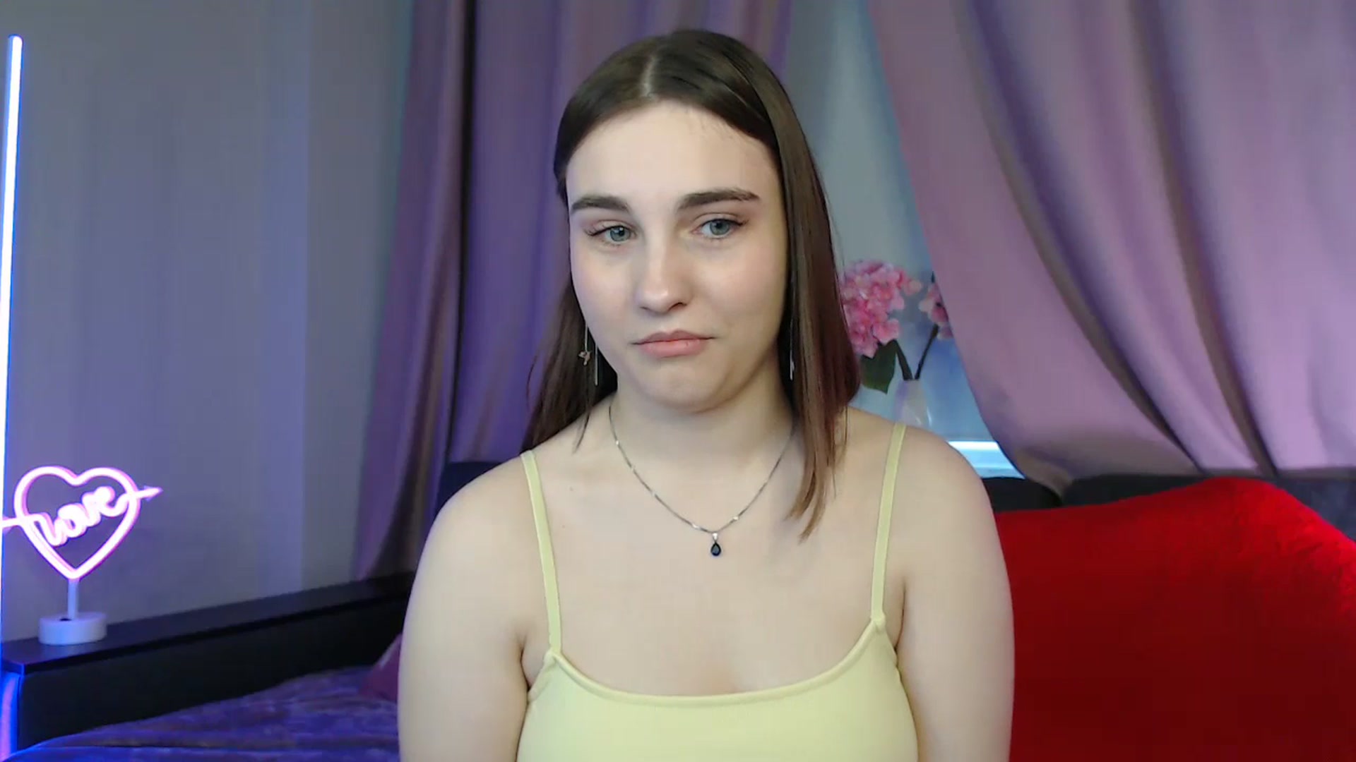 Gallery image thumbnail from LaneyGrey's myfreecams stream on, 07/13/2025, 11:27 image 5 of 20