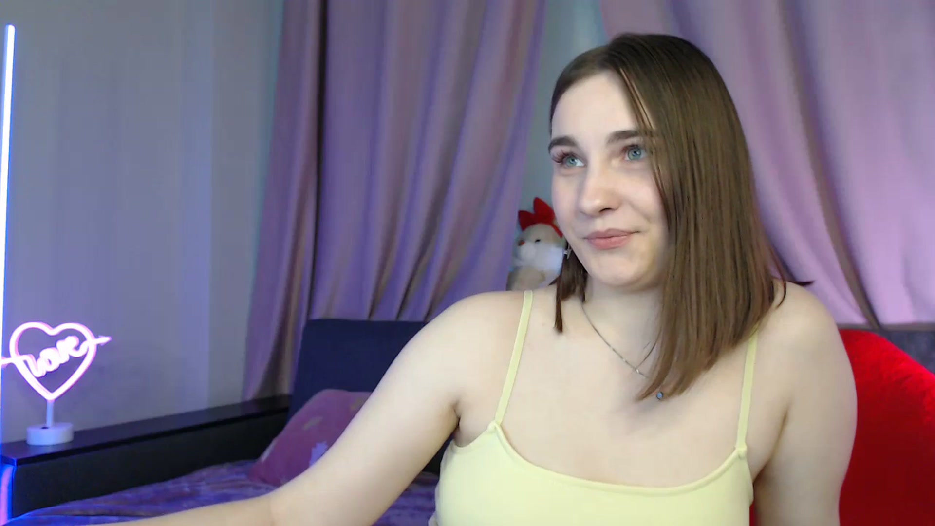 Gallery image thumbnail from LaneyGrey's myfreecams stream on, 07/13/2025, 11:27 image 3 of 20