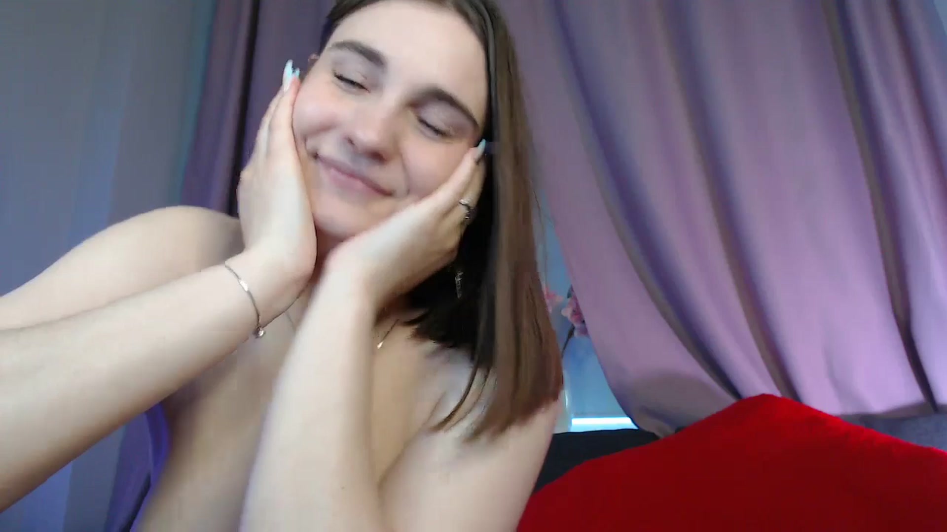 Gallery image thumbnail from LaneyGrey's myfreecams stream on, 07/13/2025, 11:37 image 16 of 20