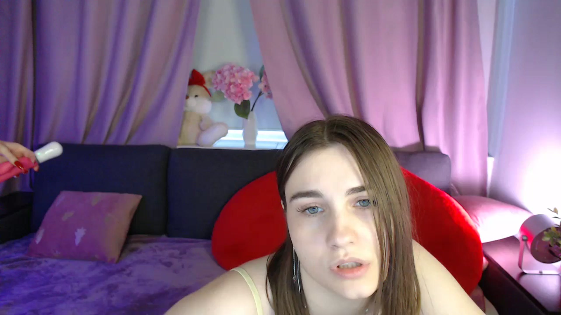 Gallery image thumbnail from LaneyGrey's myfreecams stream on, 07/13/2025, 11:54 image 15 of 20