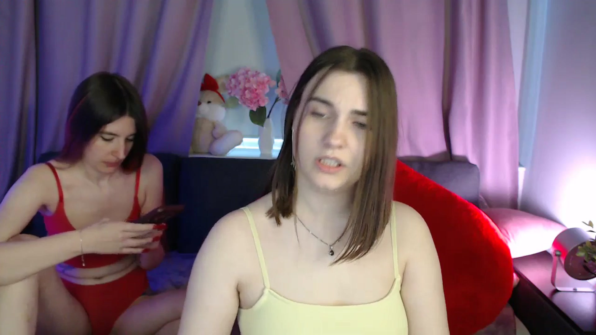 Gallery image thumbnail from LaneyGrey's myfreecams stream on, 07/13/2025, 11:54 image 19 of 20