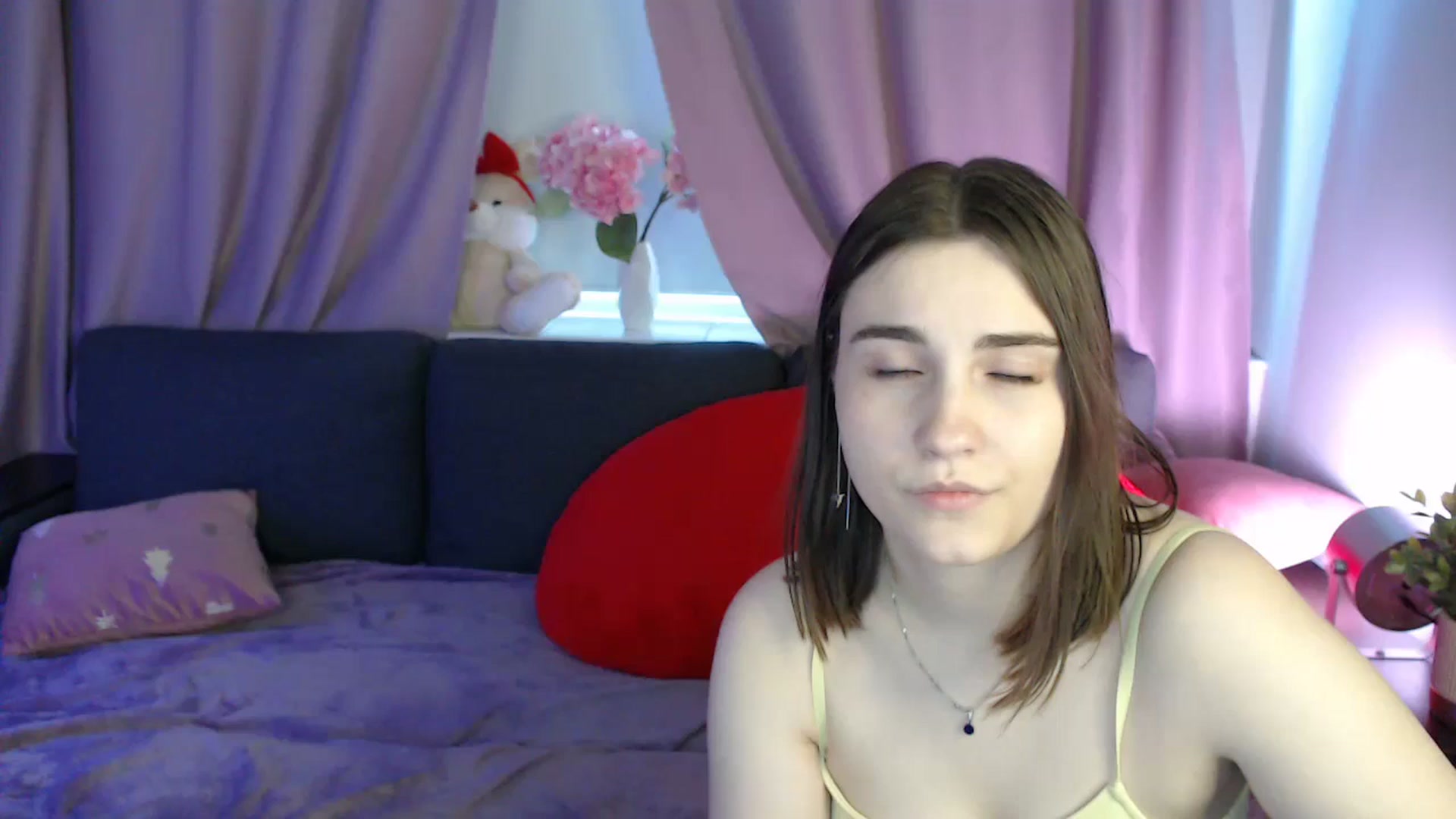 Gallery image thumbnail from LaneyGrey's myfreecams stream on, 07/13/2025, 12:44 image 1 of 20