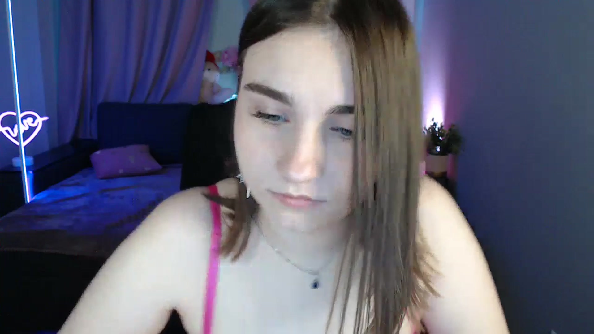 Gallery image thumbnail from LaneyGrey's myfreecams stream on, 07/14/2025, 09:45 image 15 of 20