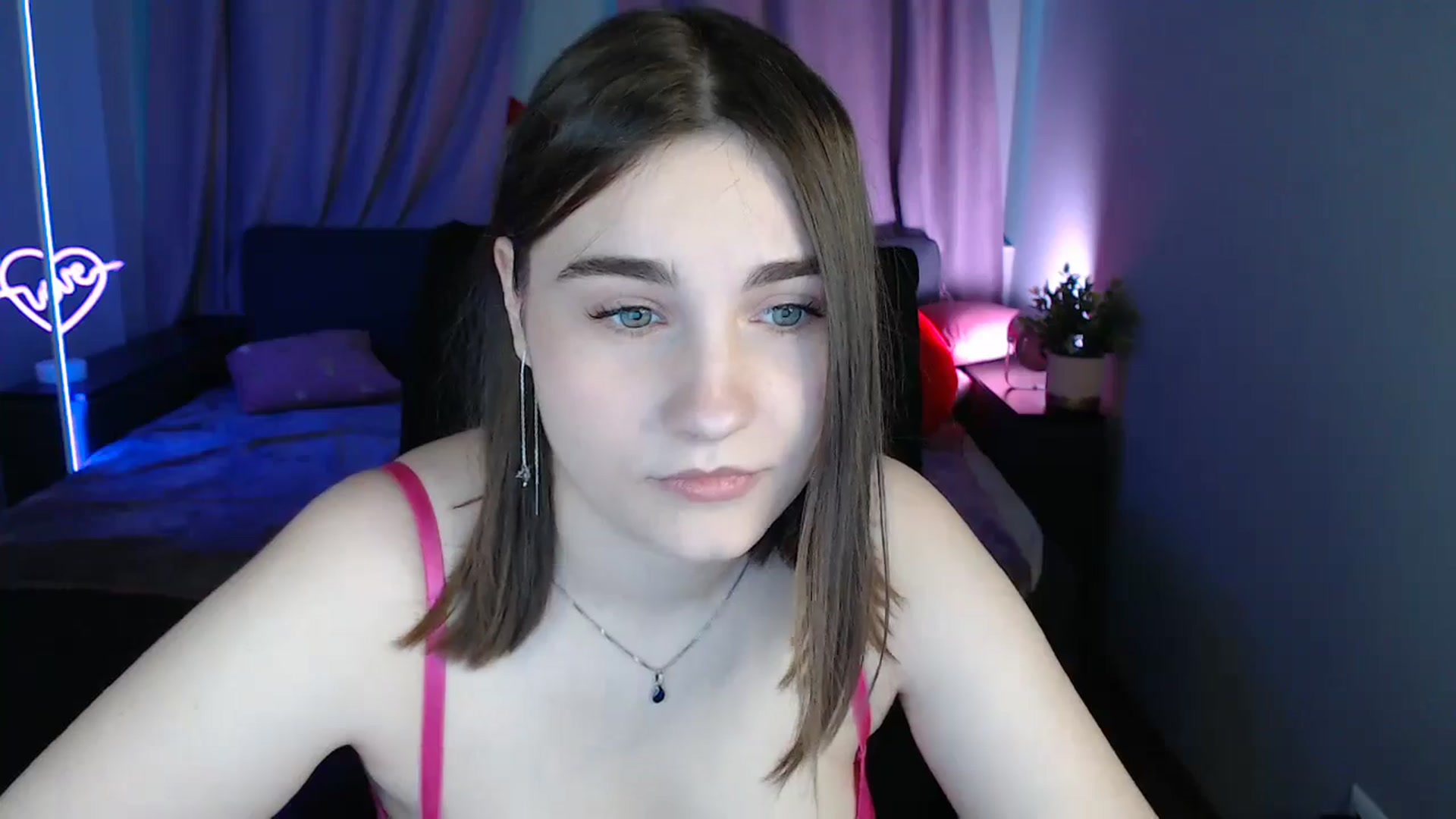 Gallery image thumbnail from LaneyGrey's myfreecams stream on, 07/14/2025, 09:45 image 13 of 20