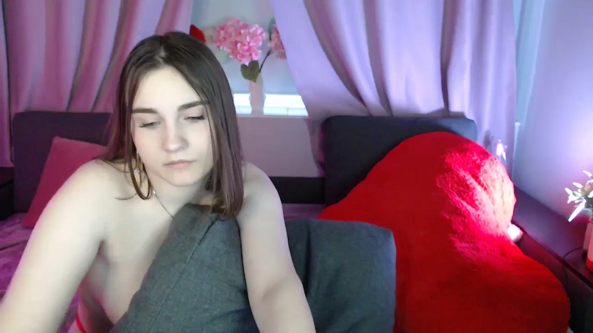 Gallery image thumbnail from LaneyGrey's myfreecams stream on, 07/15/2025, 10:36 image 9 of 20