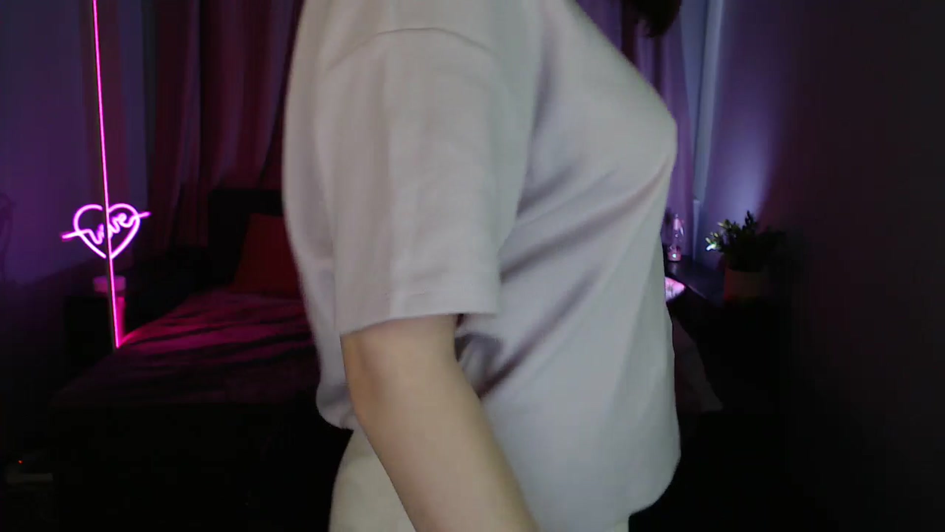 Gallery image thumbnail from LaneyGrey's myfreecams stream on, 07/15/2025, 13:06 image 13 of 20