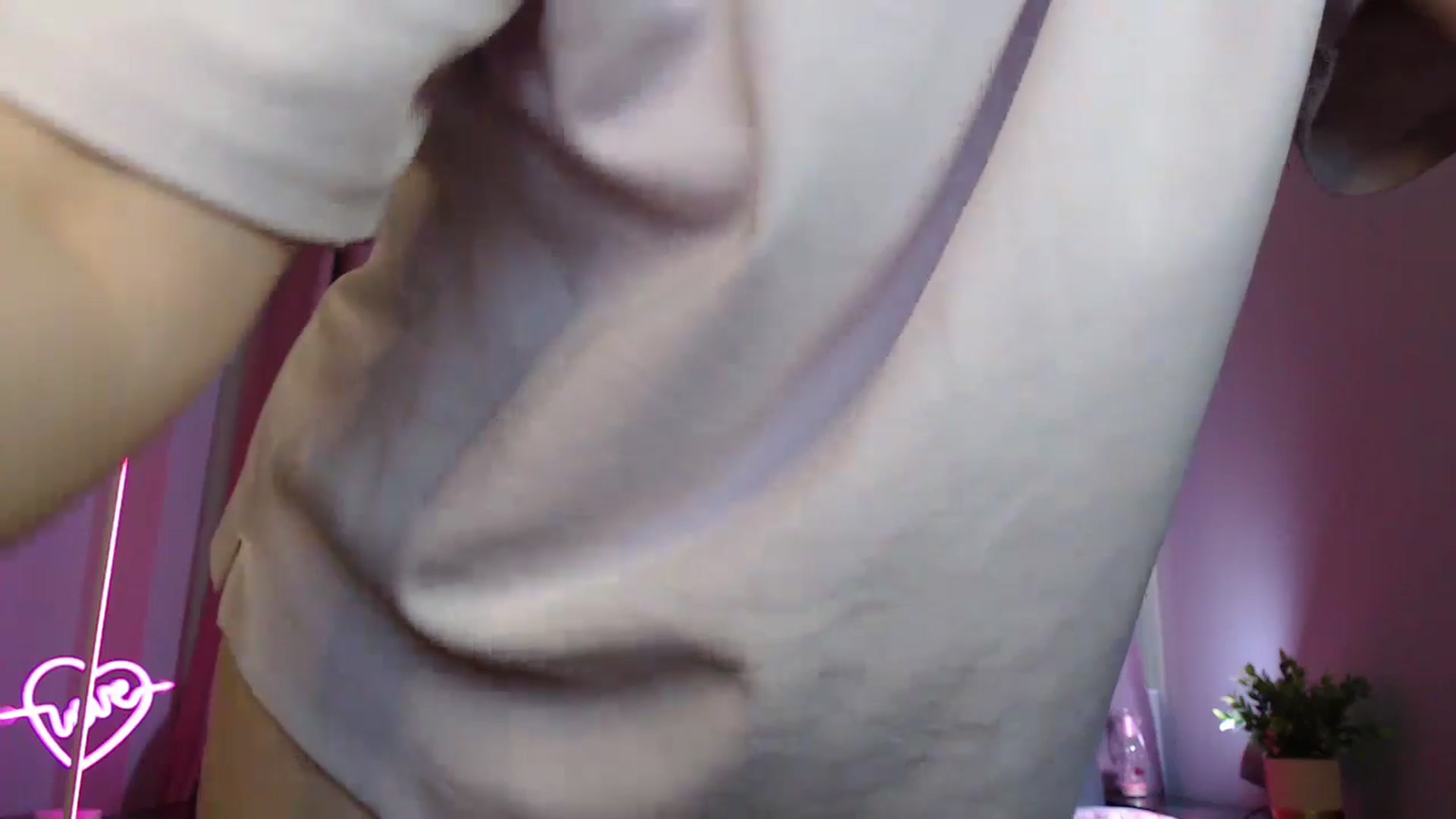 Gallery image thumbnail from LaneyGrey's myfreecams stream on, 07/15/2025, 13:57 image 7 of 20
