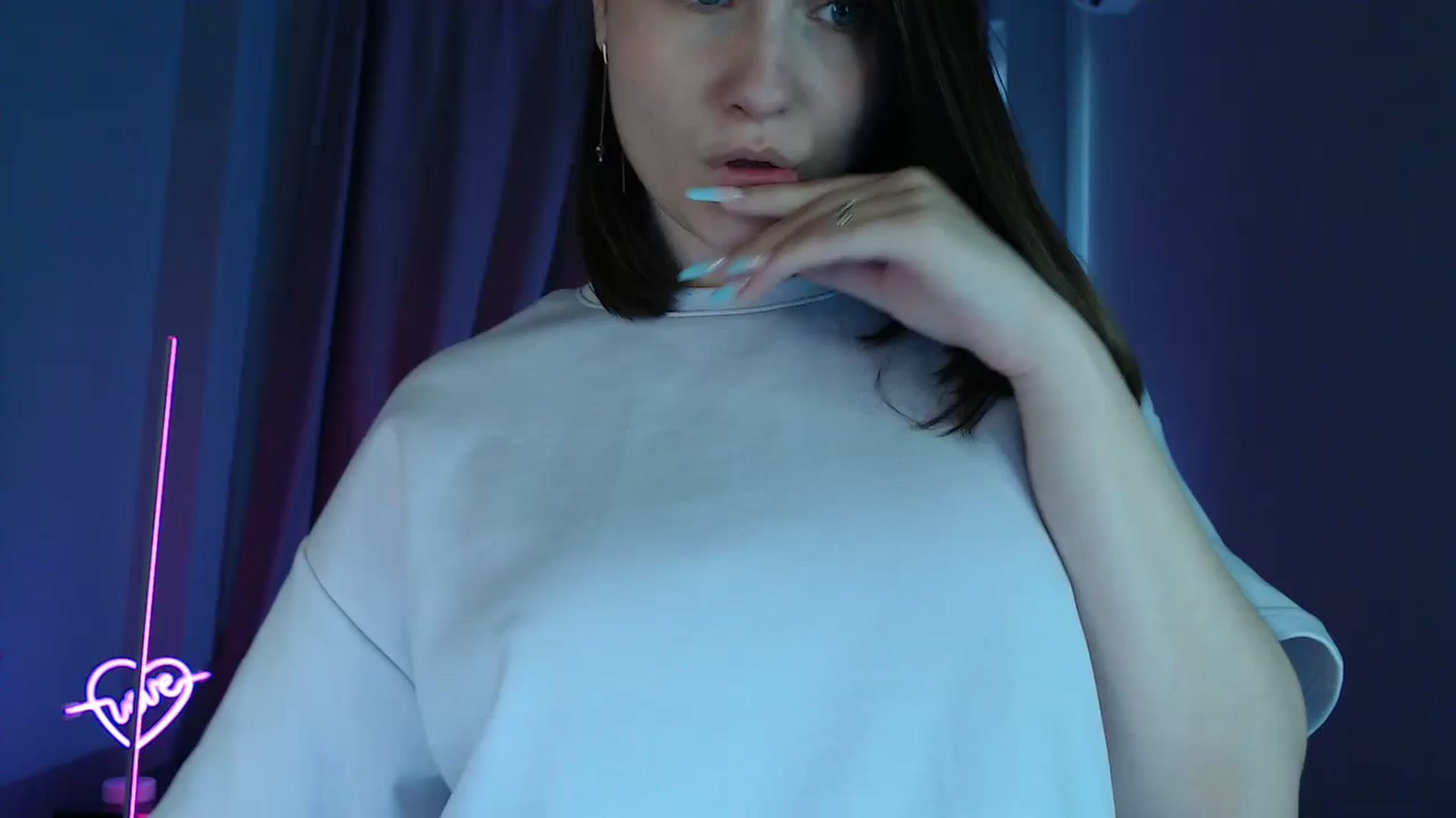 Gallery image thumbnail from LaneyGrey's myfreecams stream on, 07/15/2025, 13:57 image 1 of 20