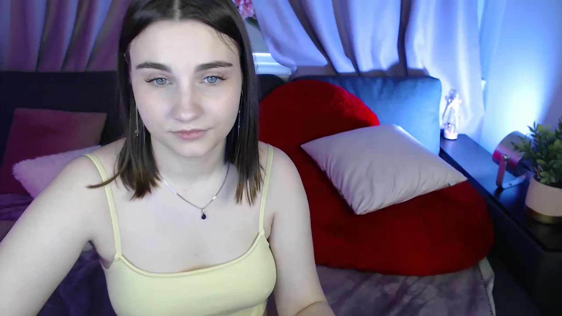 Gallery image thumbnail from LaneyGrey's myfreecams stream on, 07/20/2025, 09:28 image 3 of 20