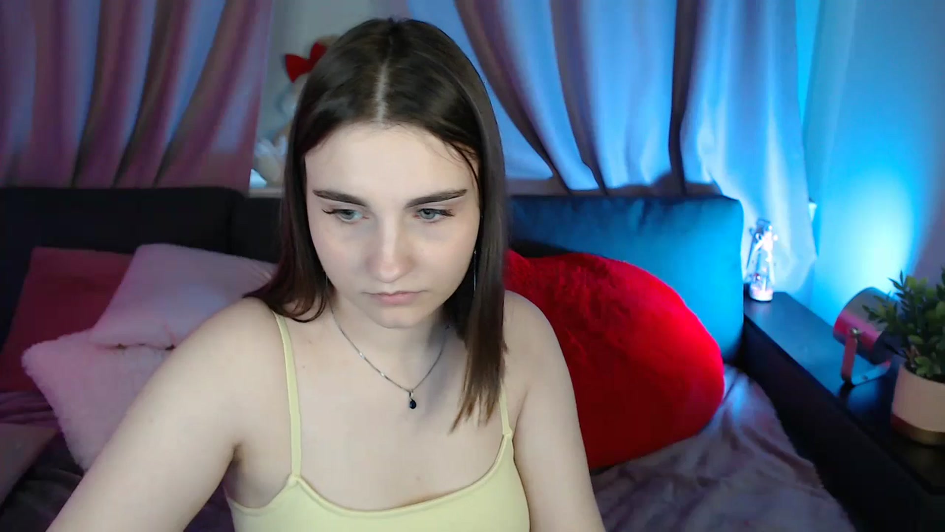 Gallery image thumbnail from LaneyGrey's myfreecams stream on, 07/20/2025, 12:07 image 5 of 20
