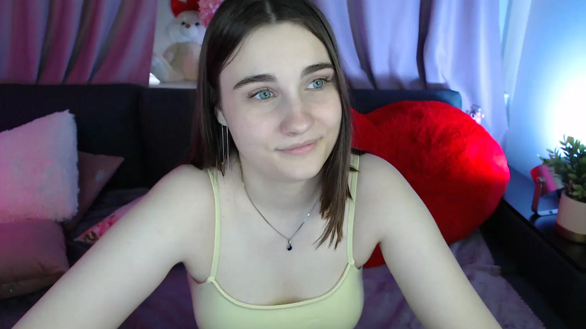 Gallery image thumbnail from LaneyGrey's myfreecams stream on, 07/20/2025, 13:58 image 20 of 20