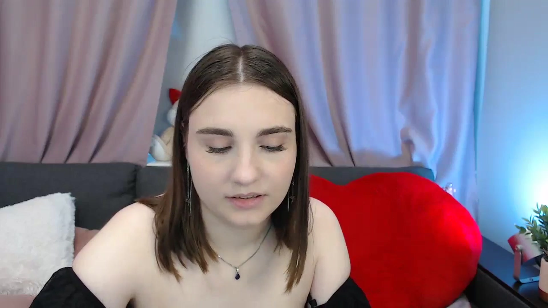 Gallery image thumbnail from LaneyGrey's myfreecams stream on, 07/21/2025, 09:22 image 14 of 20