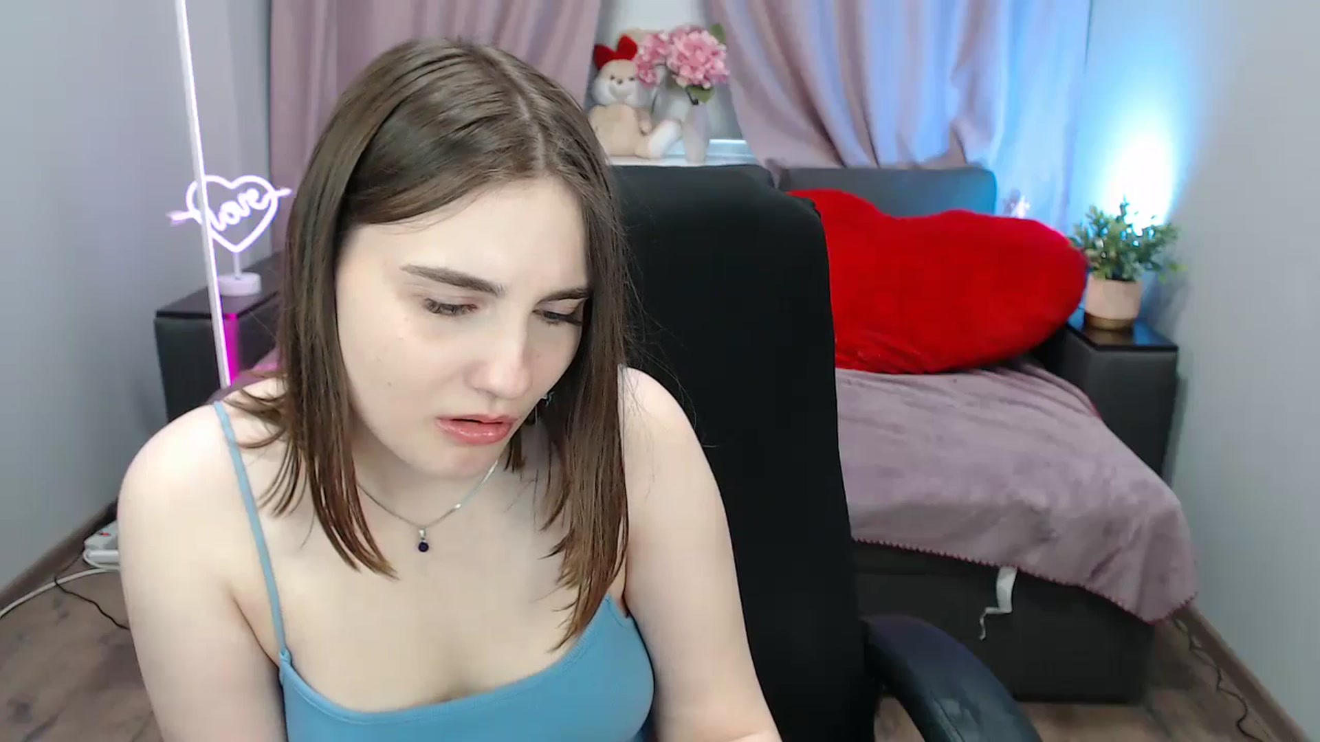 Gallery image thumbnail from LaneyGrey's myfreecams stream on, 07/22/2025, 12:44 image 4 of 20