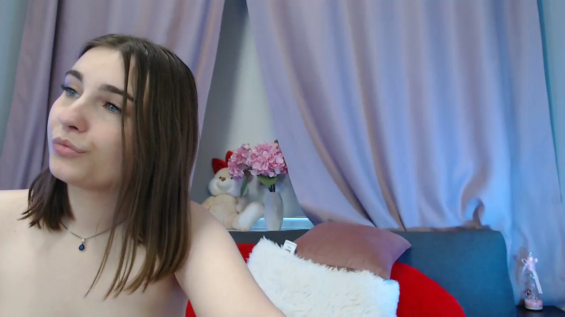 Gallery image thumbnail from LaneyGrey's myfreecams stream on, 07/23/2025, 10:33 image 14 of 20