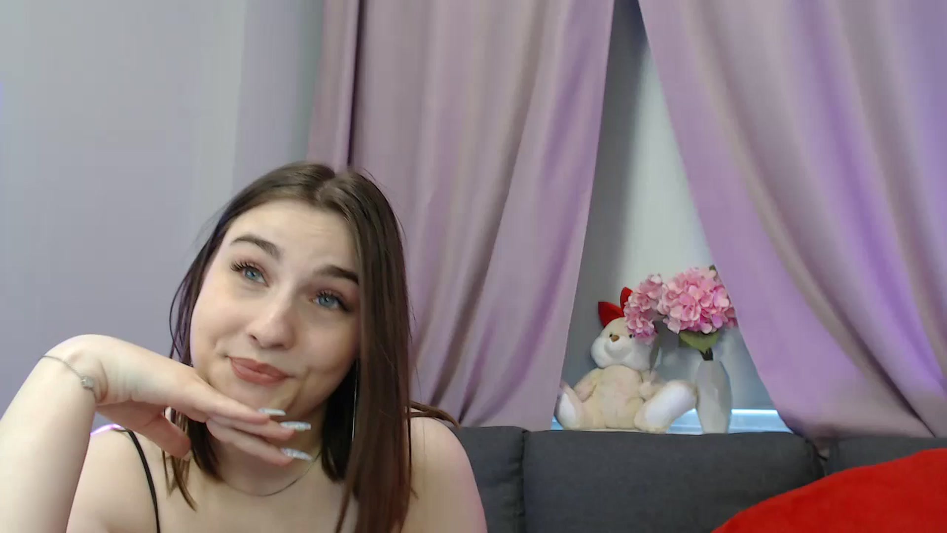 Gallery image thumbnail from LaneyGrey's myfreecams stream on, 07/28/2025, 10:11 image 3 of 20