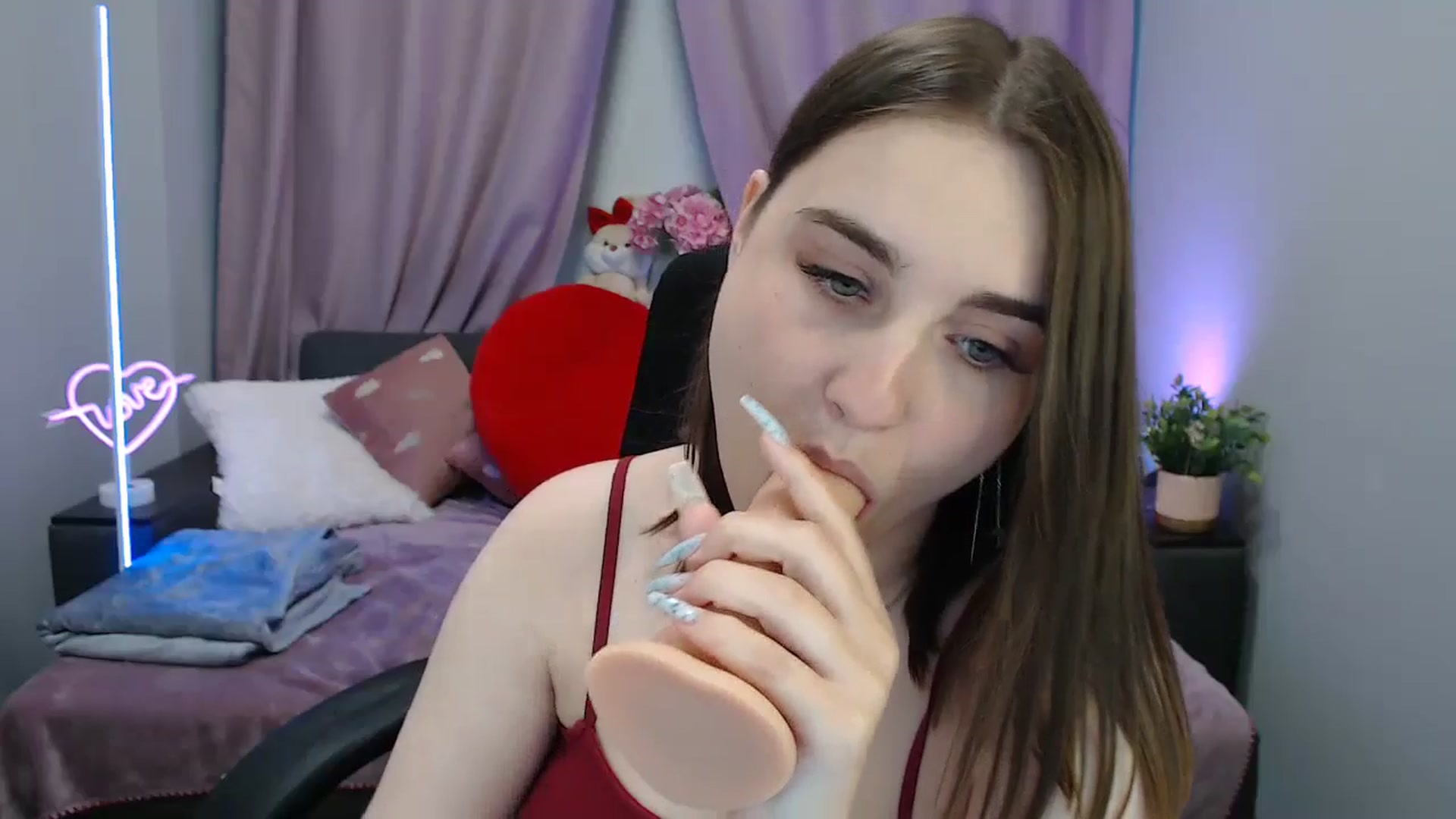 Gallery image thumbnail from LaneyGrey's myfreecams stream on, 08/08/2025, 12:27 image 7 of 20