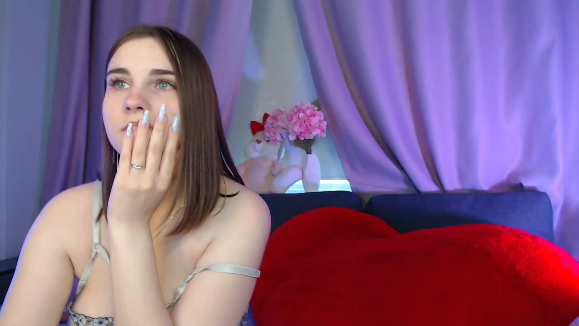 Gallery image thumbnail from LaneyGrey's myfreecams stream on, 08/09/2025, 12:19 image 10 of 20