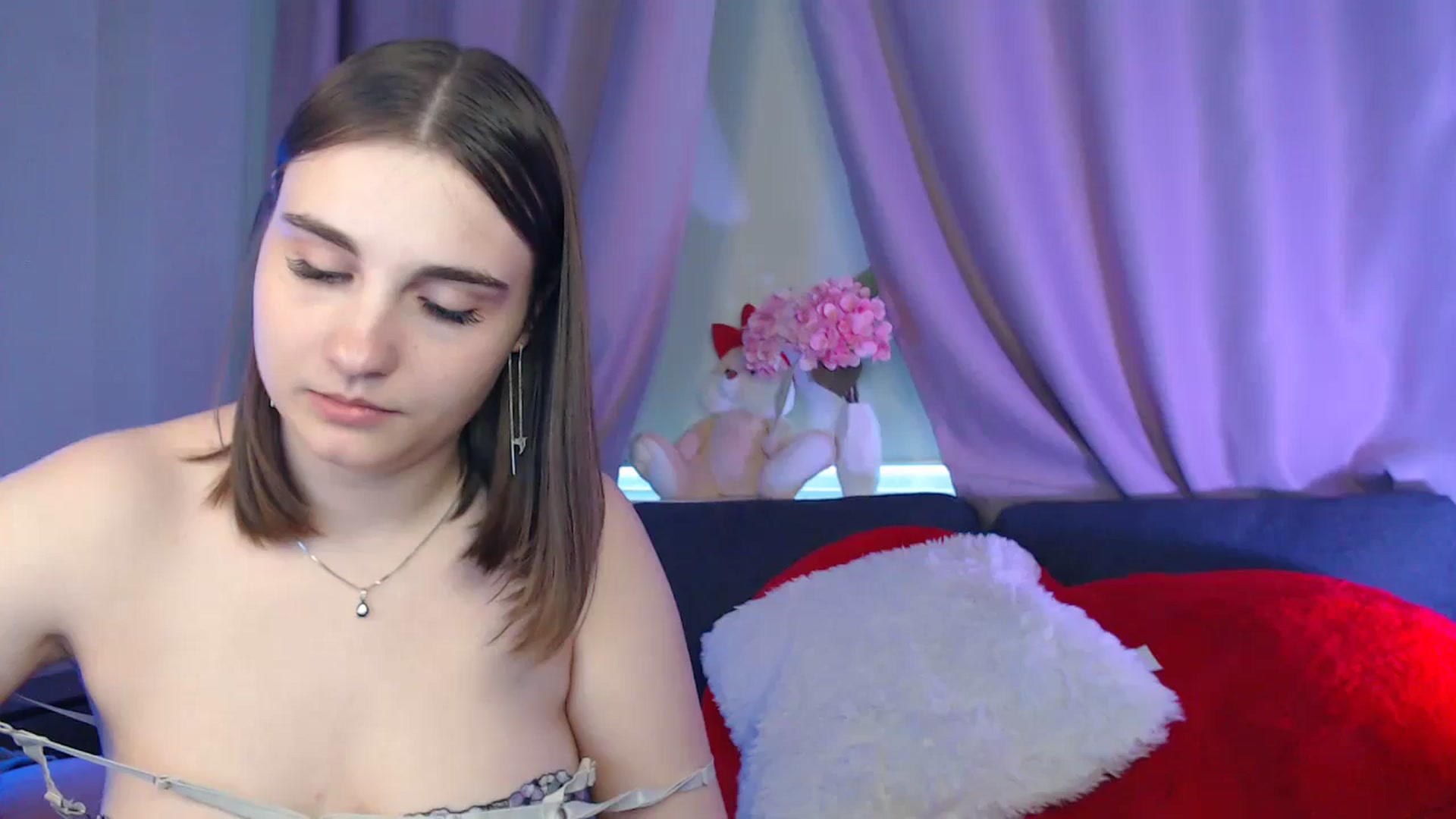 Gallery image thumbnail from LaneyGrey's myfreecams stream on, 08/09/2025, 13:26 image 16 of 20
