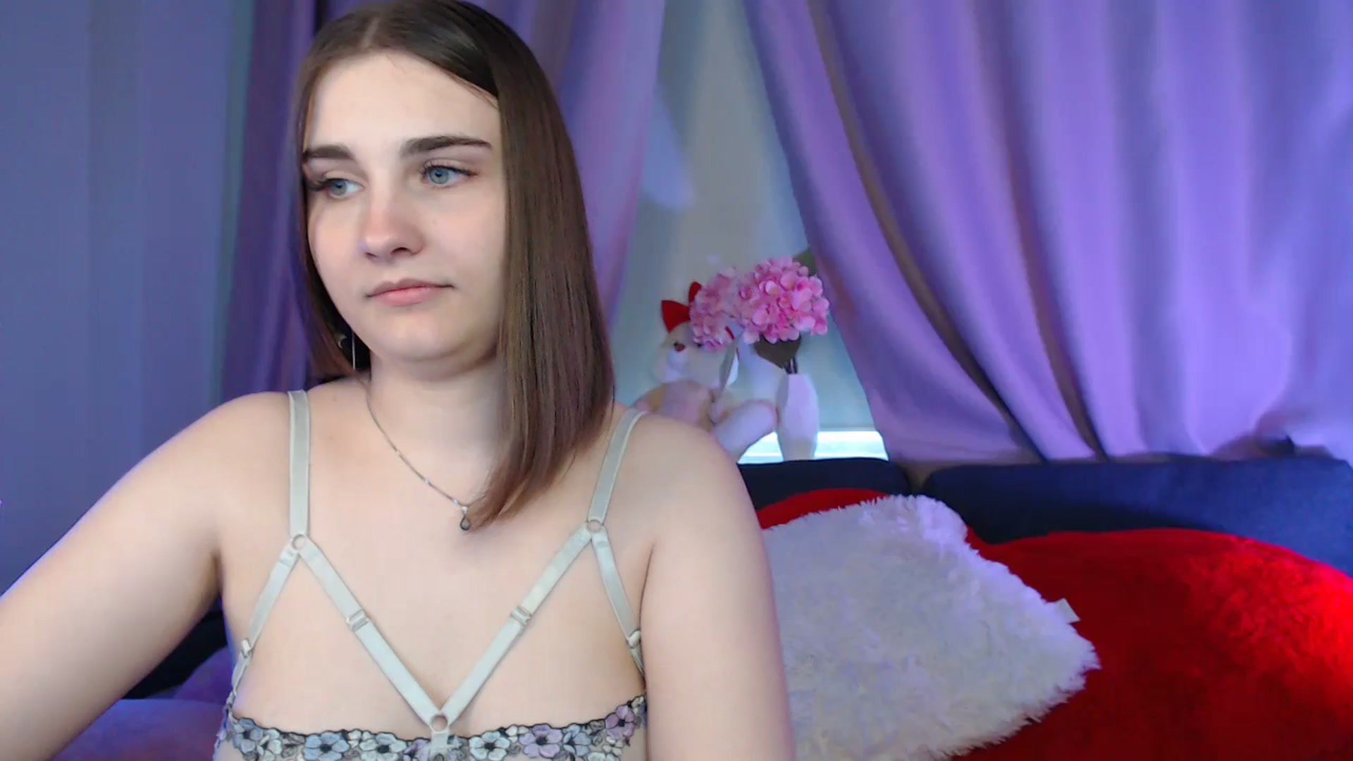 Gallery image thumbnail from LaneyGrey's myfreecams stream on, 08/09/2025, 13:26 image 1 of 20