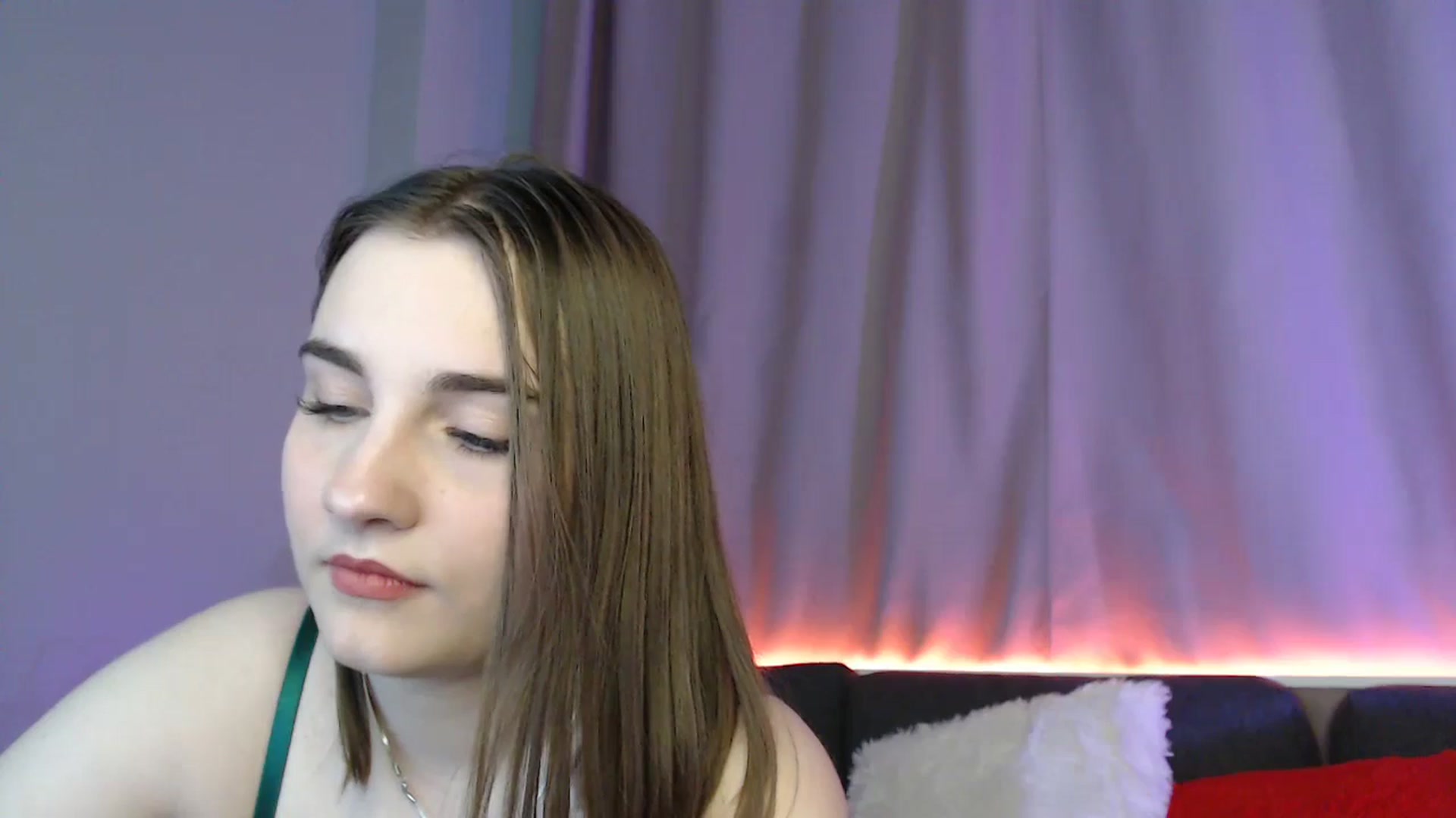 Gallery image thumbnail from LaneyGrey's myfreecams stream on, 08/13/2025, 10:08 image 19 of 20