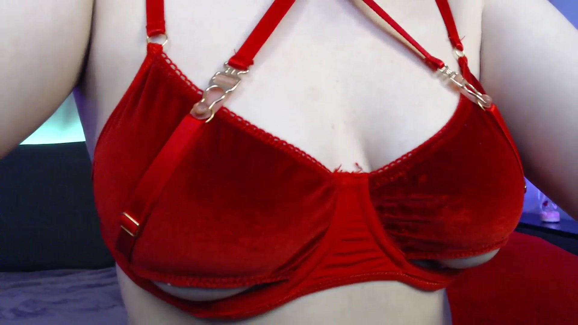 Gallery image thumbnail from LaneyGrey's myfreecams stream on, 08/16/2025, 11:36 image 17 of 20