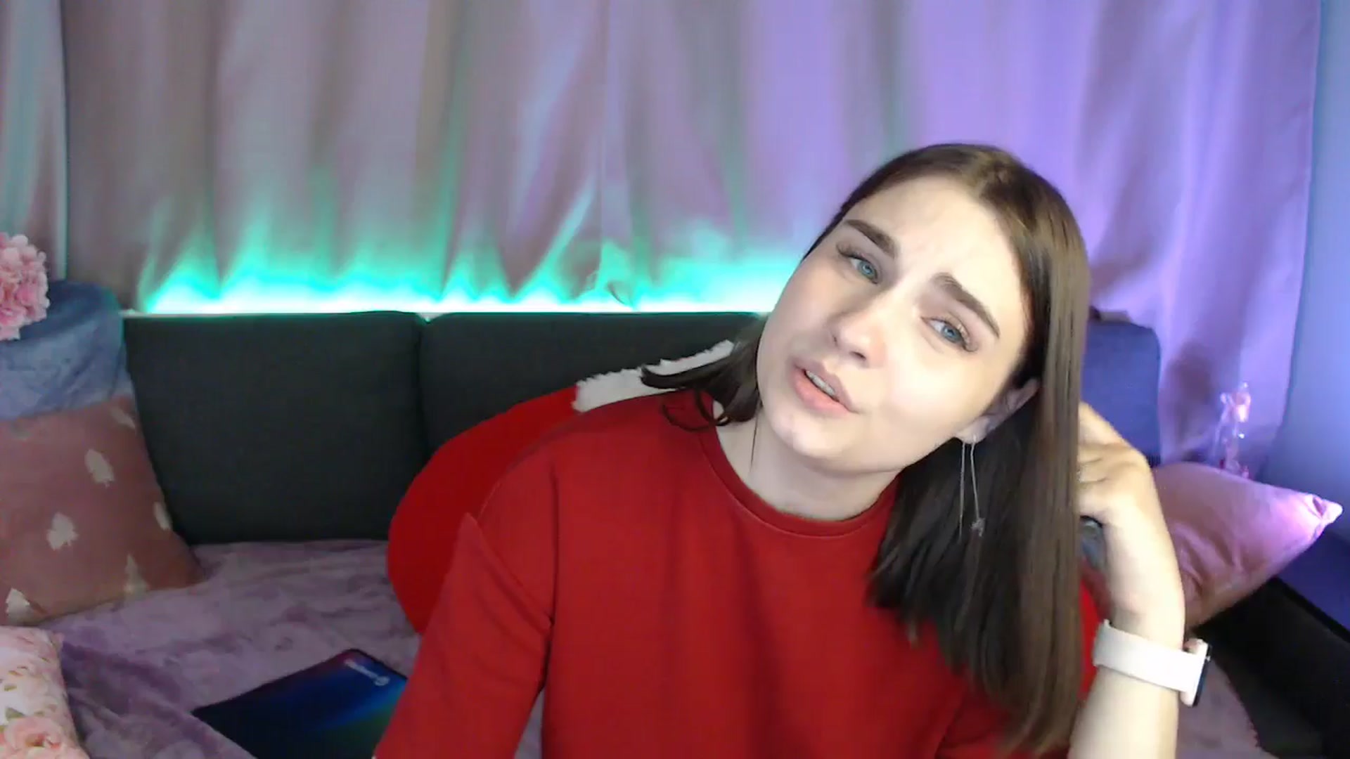 Gallery image thumbnail from LaneyGrey's myfreecams stream on, 08/16/2025, 12:58 image 4 of 20