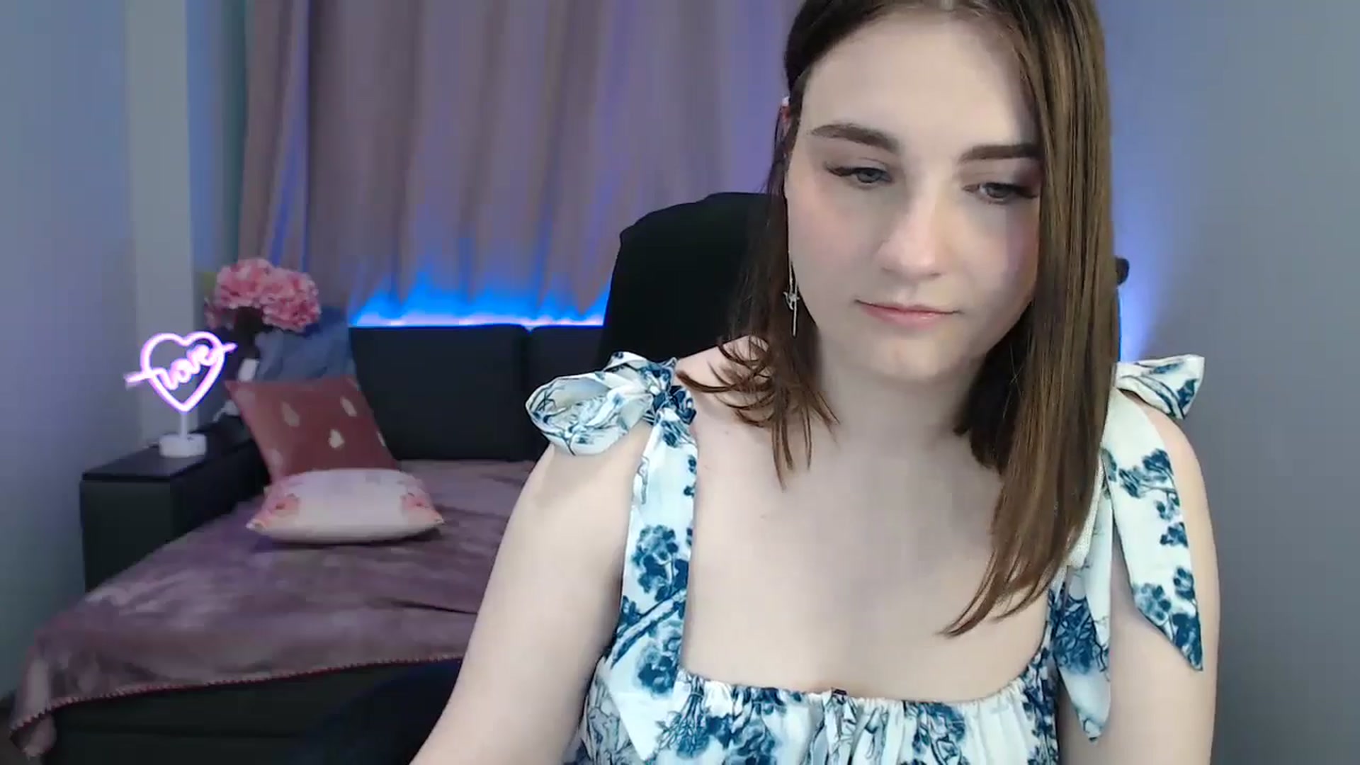 Gallery image thumbnail from LaneyGrey's myfreecams stream on, 08/17/2025, 09:13 image 8 of 20