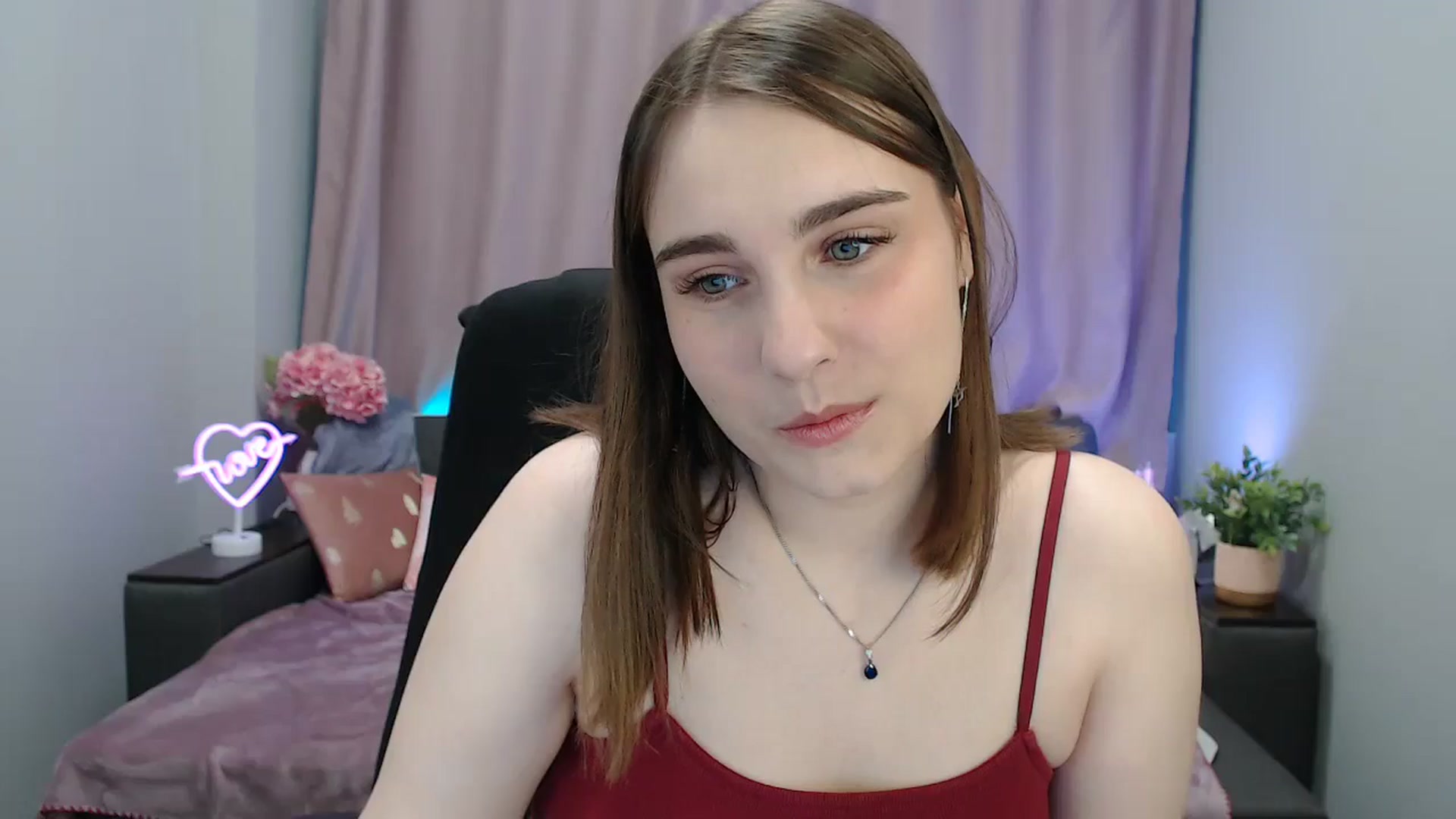 Gallery image thumbnail from LaneyGrey's myfreecams stream on, 08/18/2025, 09:22 image 2 of 20