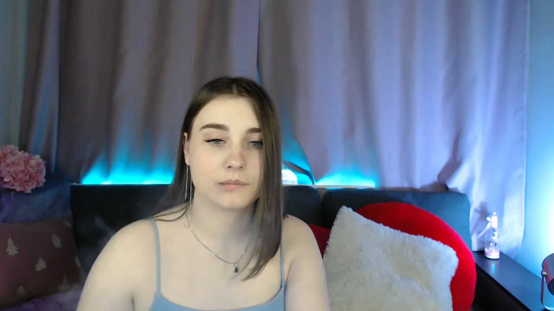 Gallery image thumbnail from LaneyGrey's myfreecams stream on, 08/23/2025, 12:03 image 15 of 20
